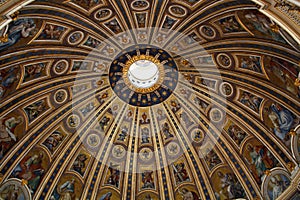 St. PeterÃ¢â¬â¢s Cathedrale in Rome